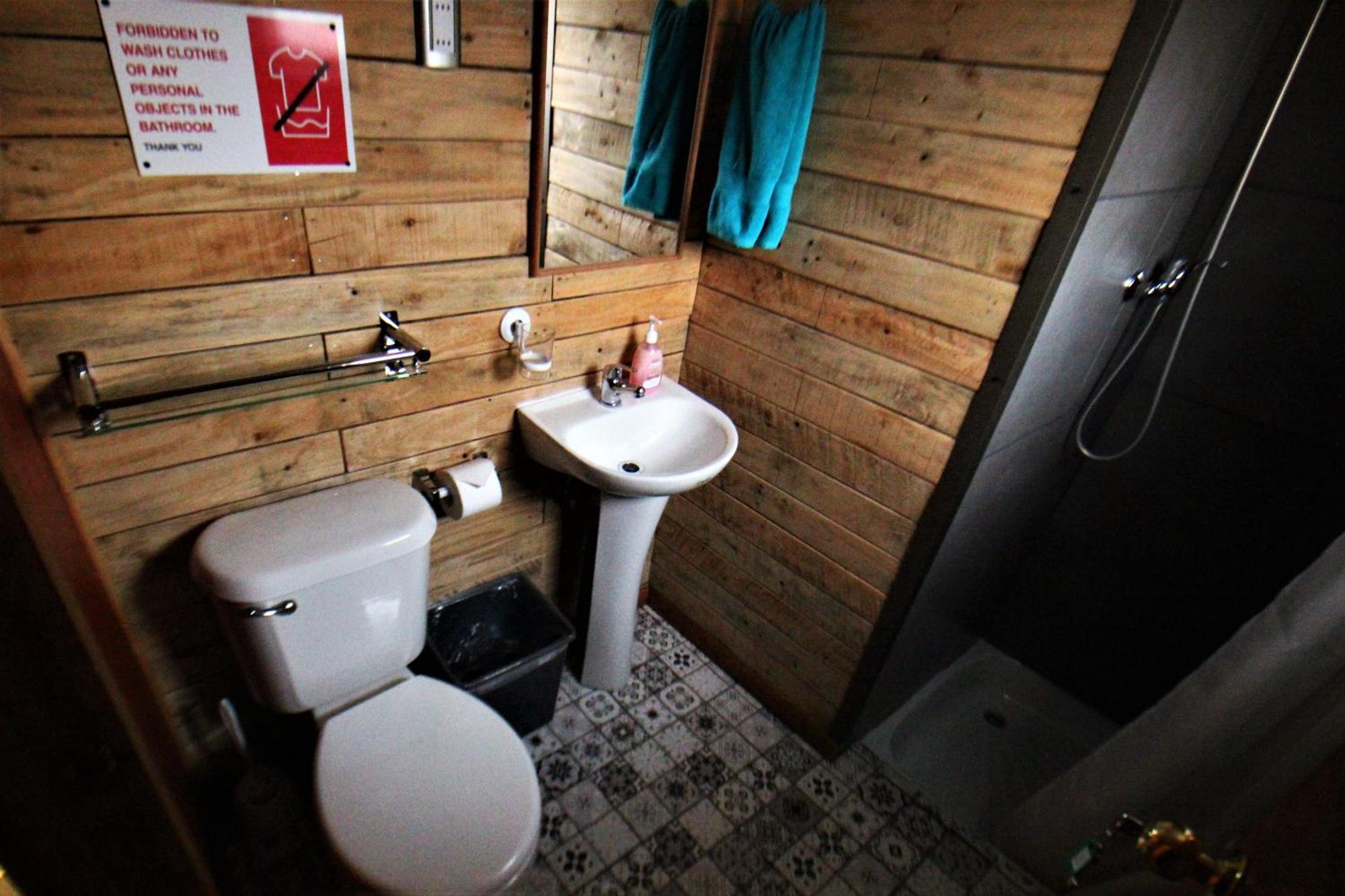Corner Hostel Πουέρτο Νατάλες Εξωτερικό φωτογραφία